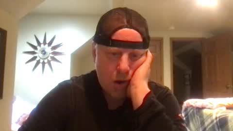 Snapshot of twiinsoul chatting on 12/27/24, 08:02 twiinsoul online show from 12/27/24, 08:02