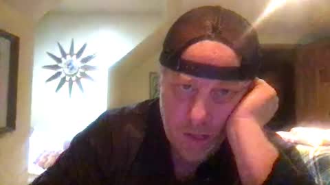 Snapshot of twiinsoul chatting on 12/27/24, 12:01 twiinsoul online show from 12/27/24, 12:01