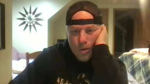 Snapshot of twiinsoul chatting on 01/01/25, 03:23 twiinsoul online show from 01/01/25, 03:23