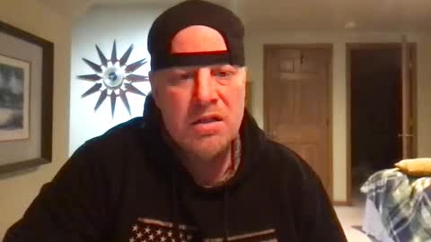 Snapshot of twiinsoul chatting on 02/14/25, 01:23 twiinsoul online show from 02/14/25, 01:23