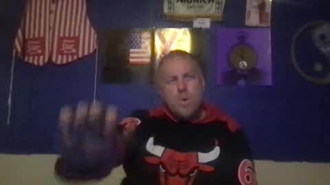 Snapshot of twiinsoul chatting on 10/10/25, 12:53 twiinsoul online show from 10/10/25, 12:53