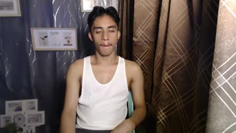 Snapshot of twink_hairyass69 chatting on 03/03/25, 05:29 Aladin online show from 03/03/25, 05:29
