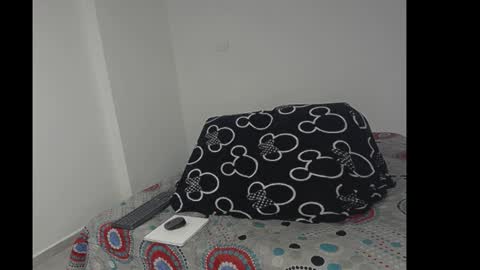 Snapshot of two_souls69 chatting on 02/12/25, 04:12 Matt online show from 02/12/25, 04:12