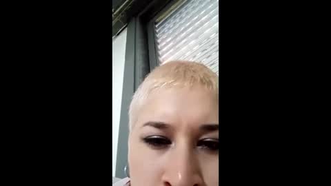 Snapshot of twoentyseven chatting on 11/01/25, 10:06 twoentyseven online show from 11/01/25, 10:06