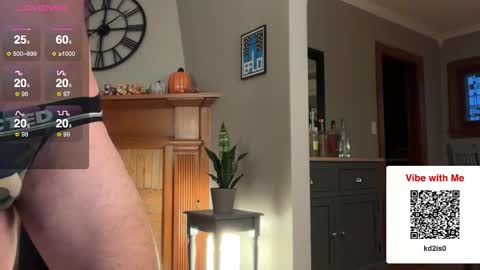 Snapshot of twunk94 chatting on 11/05/25, 10:10 twunk94 online show from 11/05/25, 10:10