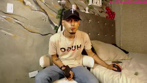 tyl3r_coop3r online show from 09/20/25, 04:02