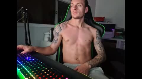 Tyler 2465 online show from 12/30/24, 05:55