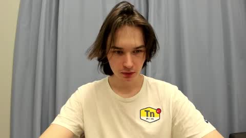 Snapshot of tyler__johnson chatting on 01/22/25, 11:21 Tyler johnson online show from 01/22/25, 11:21
