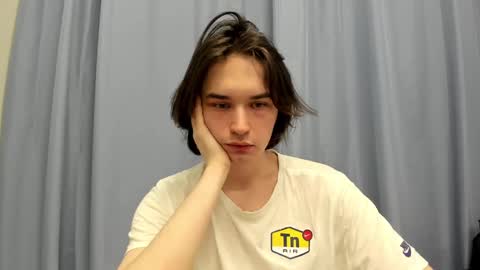 Snapshot of tyler__johnson chatting on 01/23/25, 10:11 Tyler johnson online show from 01/23/25, 10:11