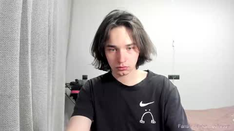 Snapshot of tyler__johnson chatting on 02/07/25, 09:48 Tyler johnson online show from 02/07/25, 09:48