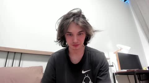 Snapshot of tyler__johnson chatting on 02/18/25, 12:26 Tyler johnson online show from 02/18/25, 12:26