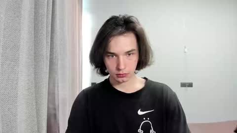 Snapshot of tyler__johnson chatting on 02/19/25, 06:00 Tyler johnson online show from 02/19/25, 06:00
