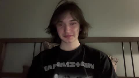 Snapshot of tyler__johnson chatting on 02/20/25, 12:52 Tyler johnson online show from 02/20/25, 12:52