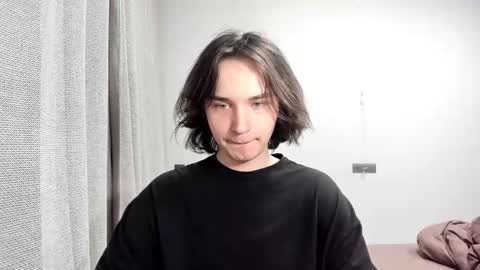 Snapshot of tyler__johnson chatting on 02/27/25, 02:10 Tyler johnson online show from 02/27/25, 02:10