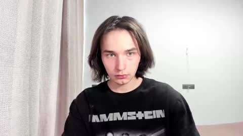 Snapshot of tyler__johnson chatting on 03/01/25, 12:12 Tyler johnson online show from 03/01/25, 12:12