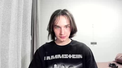 Snapshot of tyler__johnson chatting on 03/01/25, 03:49 Tyler johnson online show from 03/01/25, 03:49