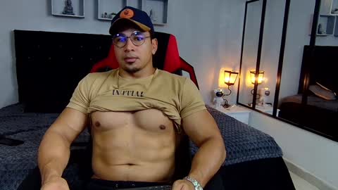 Snapshot of tyler_hank1 chatting on 12/22/24, 03:55 tyler_hank1 online show from 12/22/24, 03:55