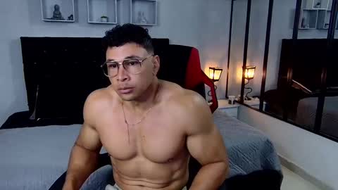Snapshot of tyler_hank1 chatting on 03/07/25, 10:45 tyler_hank1 online show from 03/07/25, 10:45