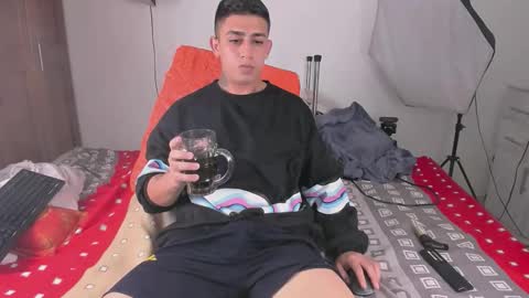 Snapshot of tyler_kane13 chatting on 09/09/25, 10:15 tyler_kane13 online show from 09/09/25, 10:15