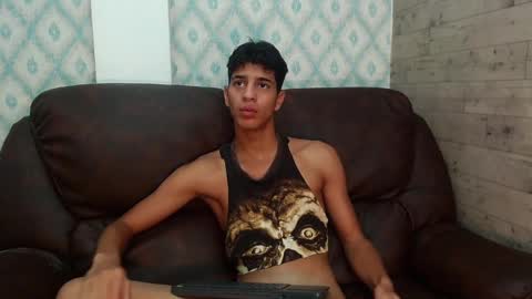 Snapshot of tyler_rodriguez chatting on 12/03/24, 01:54 Tyler Rodriguez online show from 12/03/24, 01:54