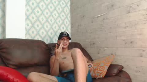 Snapshot of tyler_rodriguez chatting on 12/29/24, 02:42 Tyler Rodriguez online show from 12/29/24, 02:42