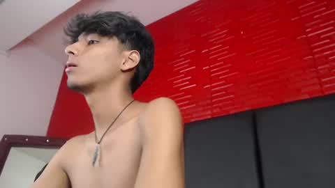 tyler_wolf_1 online show from 10/13/25, 01:00