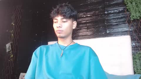 tyler_wolf_1 online show from 11/05/25, 12:38