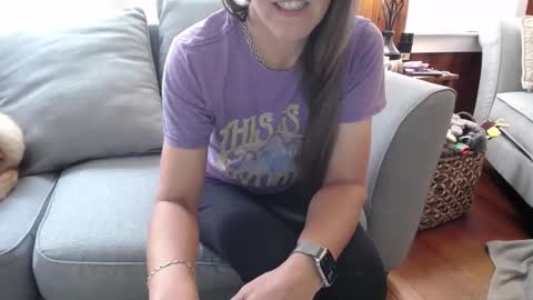 Snapshot of tylersands chatting on 10/17/25, 01:57 Tyler Sands online show from 10/17/25, 01:57
