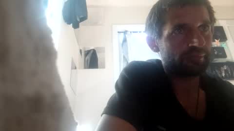 Snapshot of tylerweist727678265 chatting on 11/09/25, 07:34 tylerweist727678265 online show from 11/09/25, 07:34