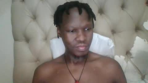 Snapshot of tyrock30 chatting on 11/17/25, 07:14 tyrock30 online show from 11/17/25, 07:14