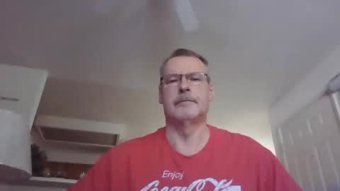 Snapshot of ubermann81 chatting on 10/18/25, 07:36 Ubes online show from 10/18/25, 07:36