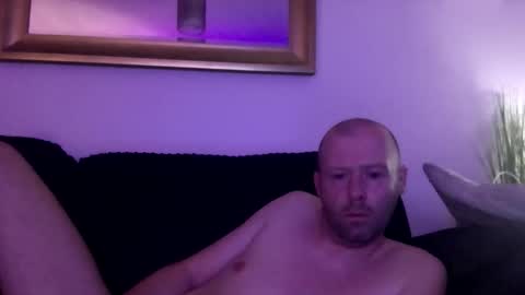 Snapshot of ukmatty3 chatting on 09/27/25, 12:48 ukmatty3 online show from 09/27/25, 12:48