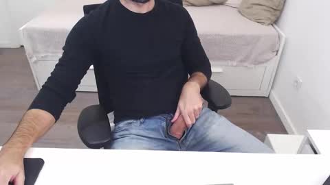 Snapshot of ulep chatting on 11/10/25, 09:25 Ulep online show from 11/10/25, 09:25