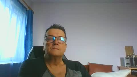 Snapshot of ulmeni4 chatting on 01/07/25, 07:42 ulmeni4 online show from 01/07/25, 07:42
