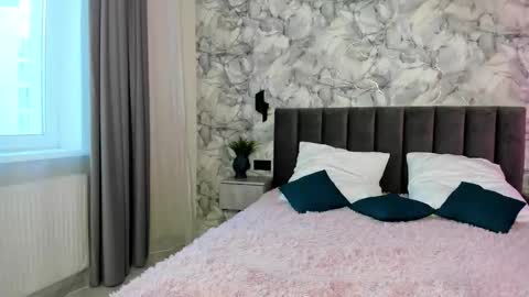 Melena online show from 10/17/25, 12:47