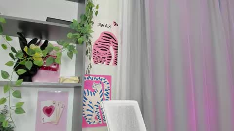 Melena online show from 10/22/25, 12:44