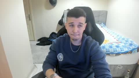 Snapshot of ulxer chatting on 01/27/25, 07:24 hi im mike tyson - online show from 01/27/25, 07:24