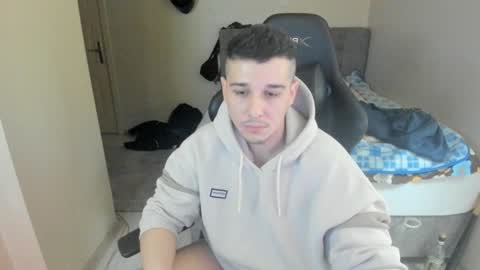 Snapshot of ulxer chatting on 01/27/25, 10:27 hi im mike tyson - online show from 01/27/25, 10:27