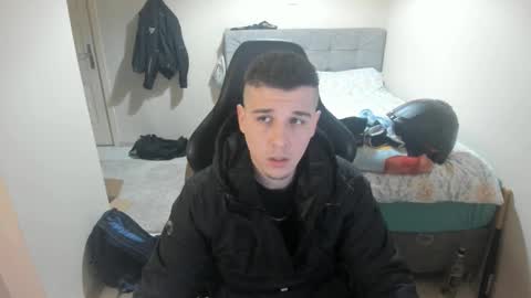 Snapshot of ulxer chatting on 02/28/25, 08:39 hi im mike tyson - online show from 02/28/25, 08:39