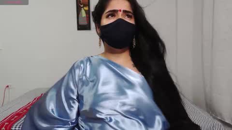 umarani online show from 11/14/25, 03:11