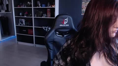 Julia online show from 10/17/25, 04:37