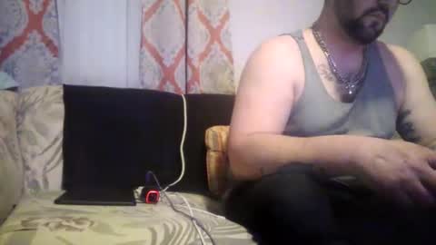 Snapshot of uncutfun8 chatting on 03/04/25, 02:06 Thick uncut Greek online show from 03/04/25, 02:06