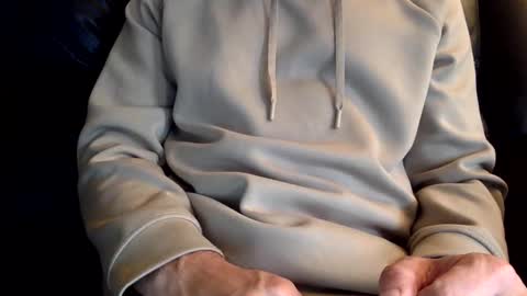 uncutone2345 online show from 10/26/25, 09:21