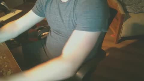 Snapshot of underwmr chatting on 12/07/24, 03:04 matt online show from 12/07/24, 03:04