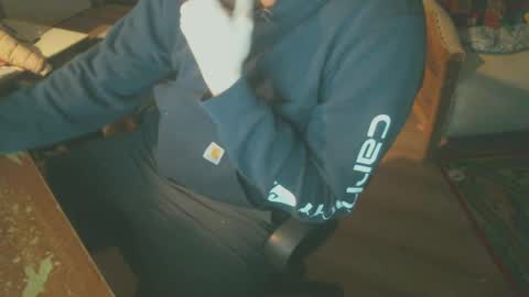 Snapshot of underwmr chatting on 12/09/24, 02:02 matt online show from 12/09/24, 02:02