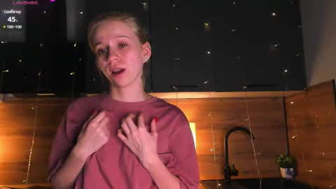 Snapshot of unforgettable_emotions chatting on 02/13/25, 12:24 Im online every day 1700 GMT-4 online show from 02/13/25, 12:24