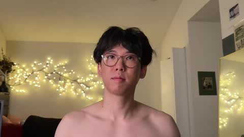 wang online show from 10/19/25, 01:06