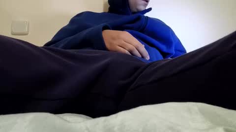 Snapshot of unknownuser414606 chatting on 10/28/25, 12:25 unknownuser414606 online show from 10/28/25, 12:25