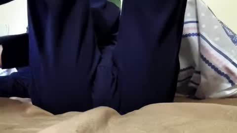 Snapshot of unknownuser414606 chatting on 11/23/25, 12:21 unknownuser414606 online show from 11/23/25, 12:21