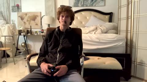 Stepbro online show from 02/06/25, 10:53